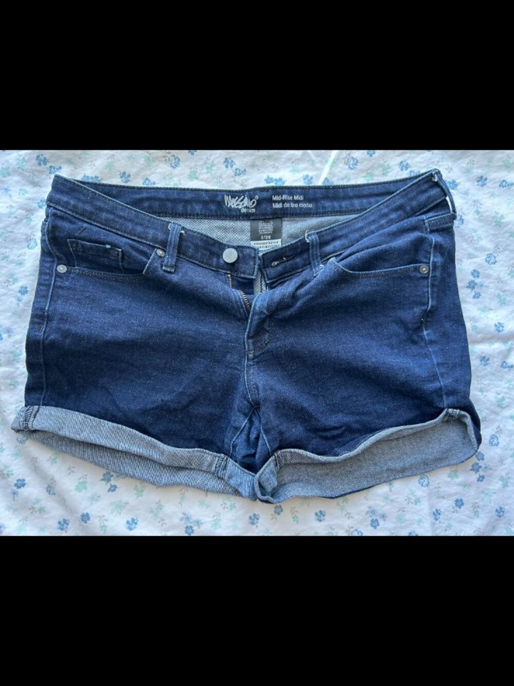 Target Mossimo Mid-Rise Denim Shorts Dark Wash Size 6 Cuffed